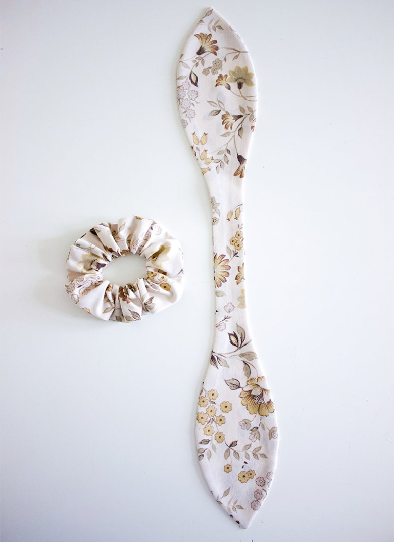 The DIY Bow Scrunchie in two parts